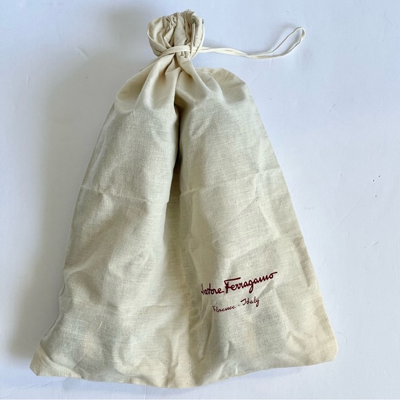 Salvatore Ferragamo Black Patent Leather Bow Pumps Women USA SZ 8 + Dust-bag - Picture 13 of 16